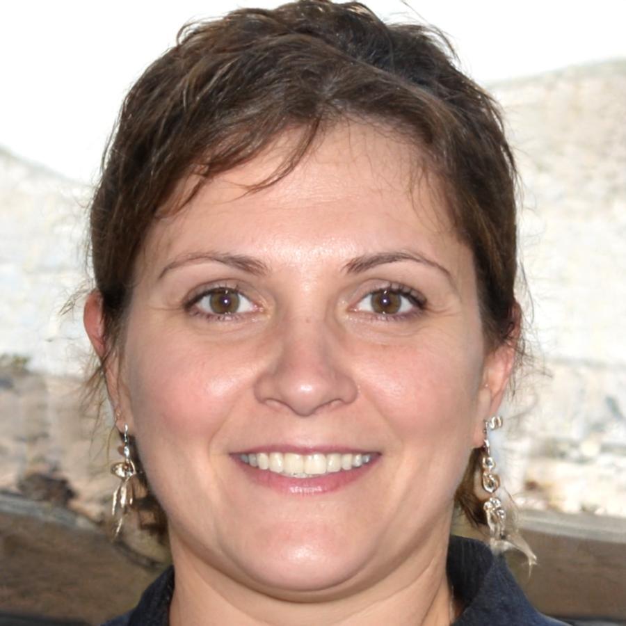 Luisa Fernández - Directora de Estrategia Financiera